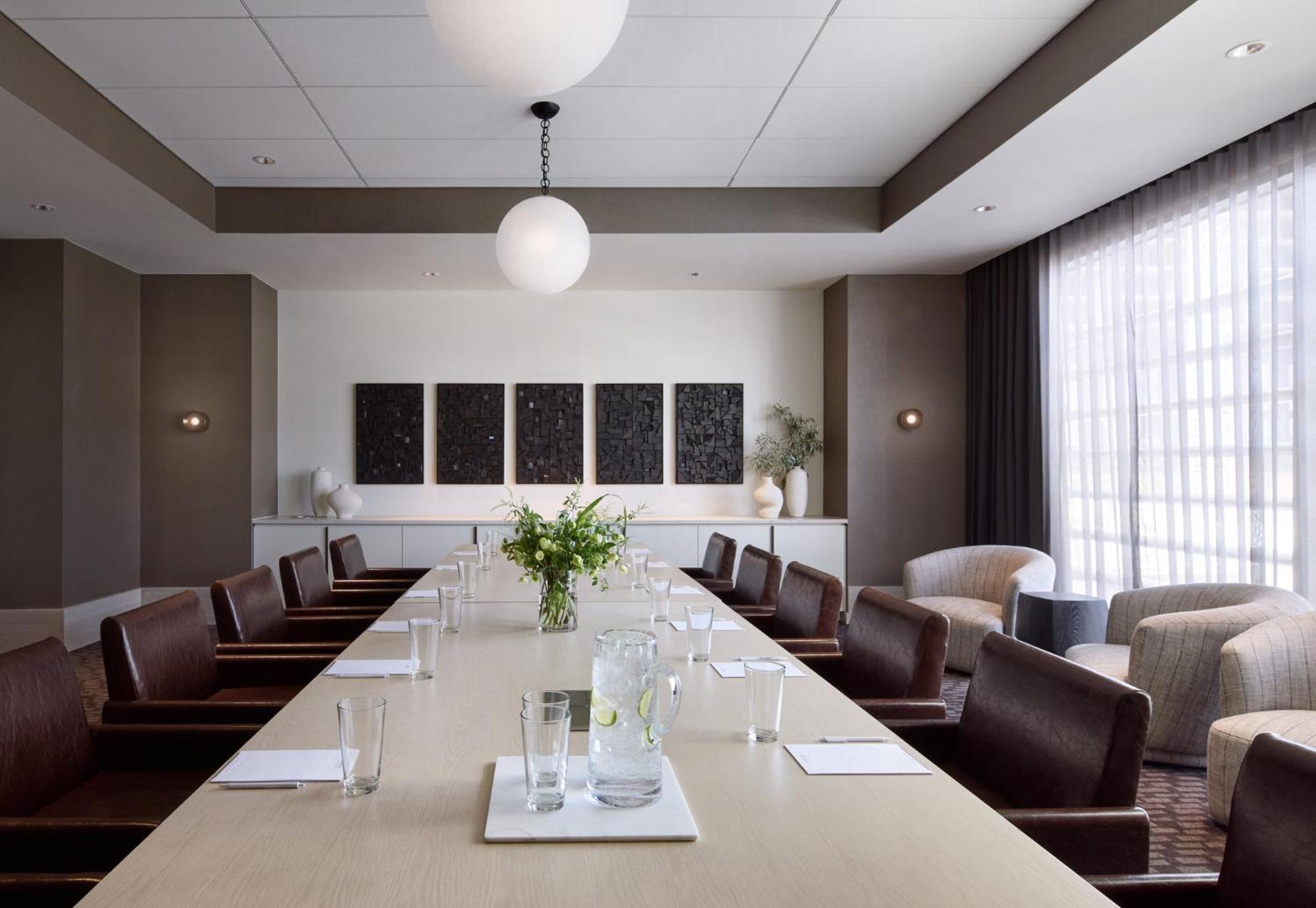 Kimpton Claret Hotel By Ihg Denver Exterior photo